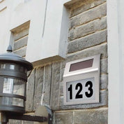 Husnummerskylt med LED - Skylt till Hus / Husnummer - Solcell