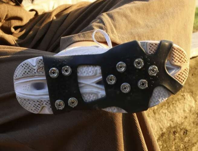 Broddar / Halkskydd med Taggar - Grepp för skor