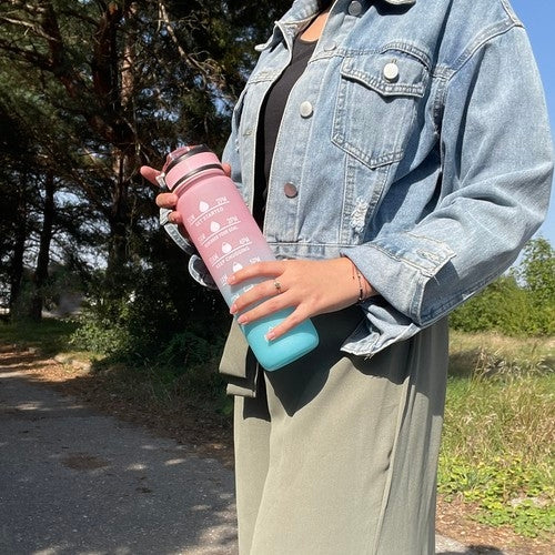 1l Vattenflaska med Sugrör & Tidsmarkör