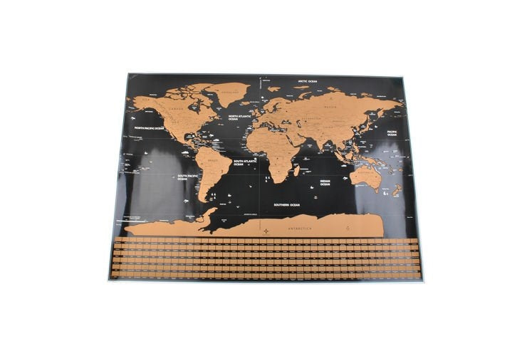 Karta med Skrapa med Accessoarer / Scratch Map / Världskarta - 82 x 59 cm