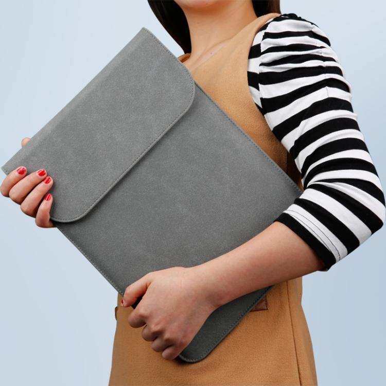 13,3" Laptopfodral / Datorväska / Macbook - Läder - Välj färg