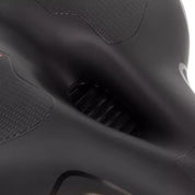 Cykelsadel med LED-lampa & Ventilation - Sadel för cykel