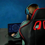 Gamingstol / Kontorsstol med Fotstöd